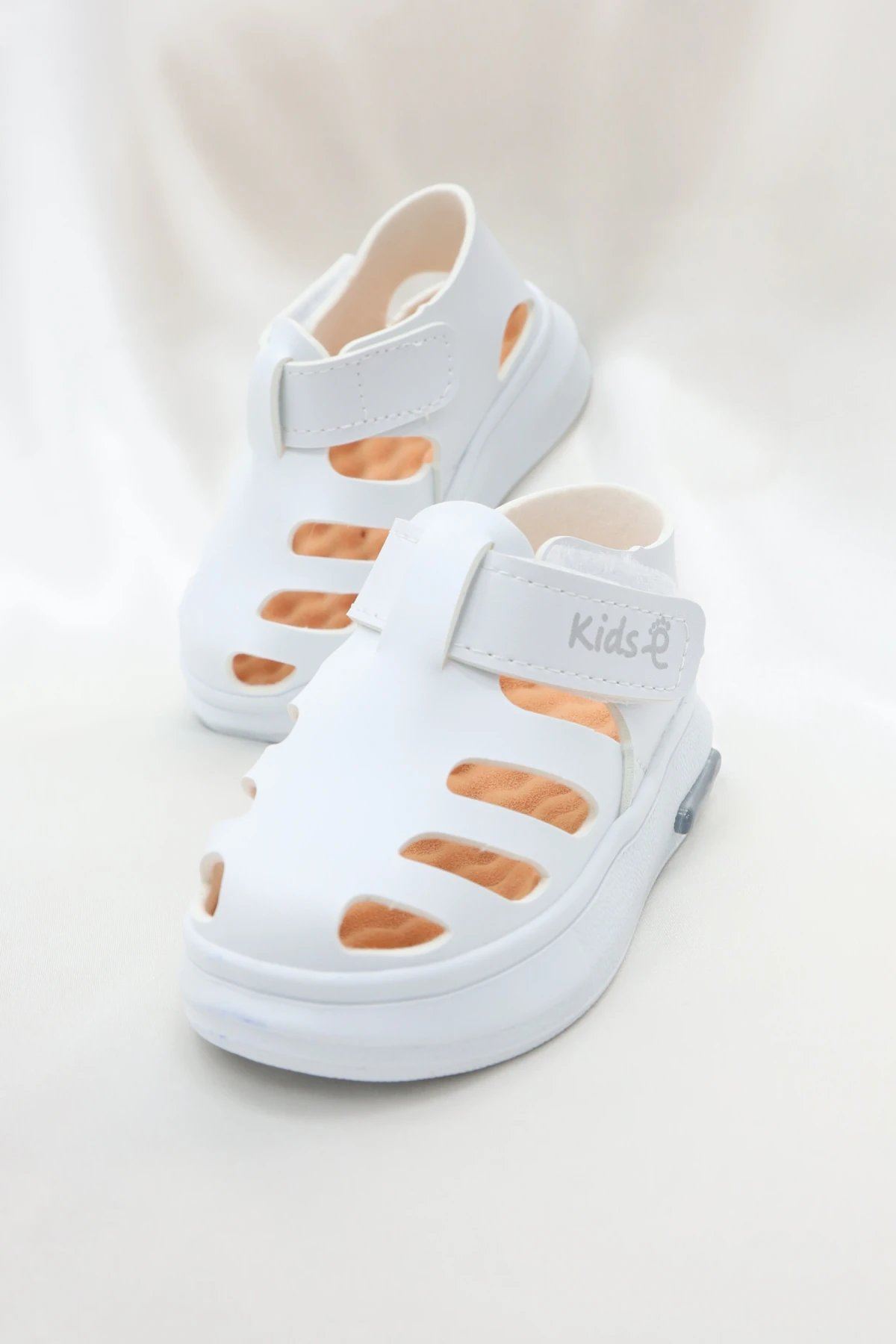 Işıklı Cırtlı Çocuk Sandalet Beyaz - 33175.264.