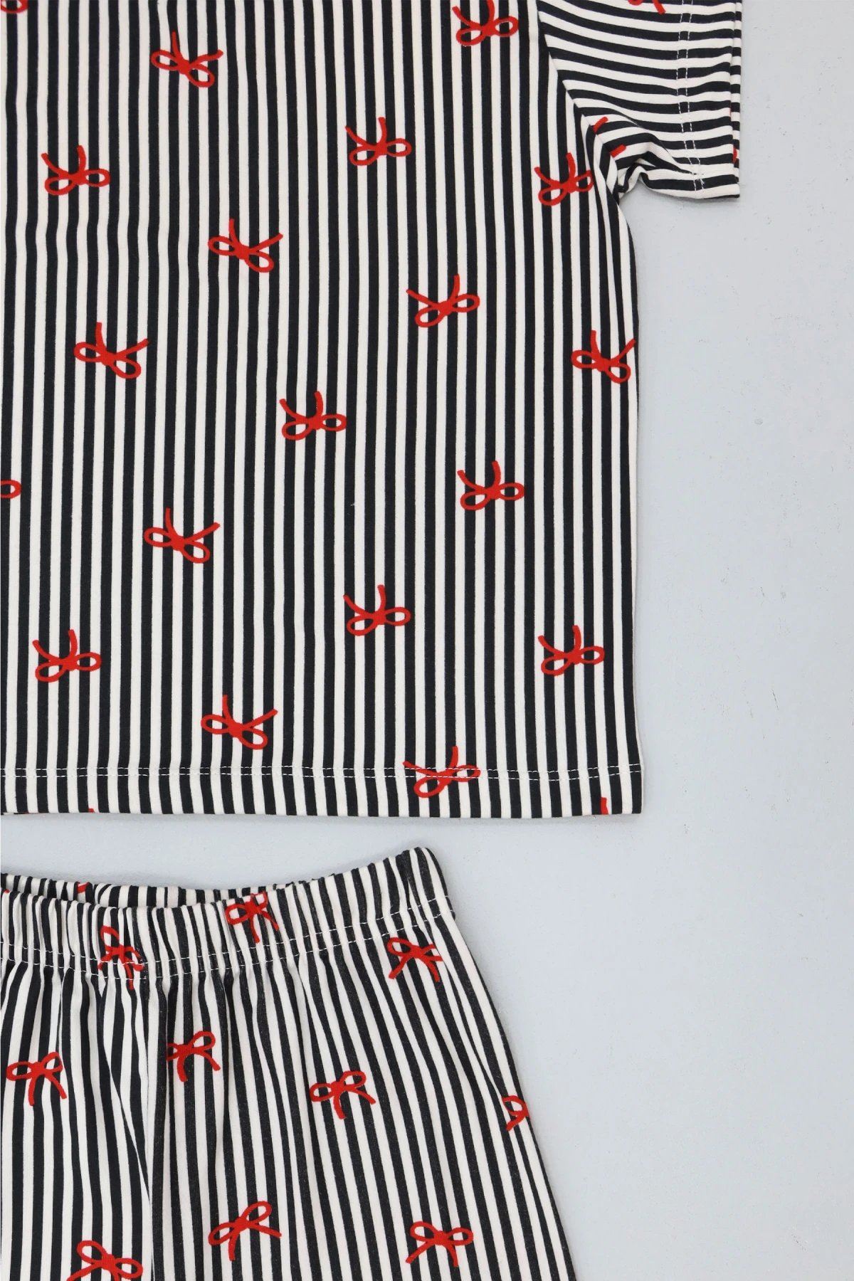 4-8 Yaş Kız Çocuk Pijama Takımı Siyahbeyaz - 53798.1780.